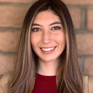 Meet your Posher, Arianna